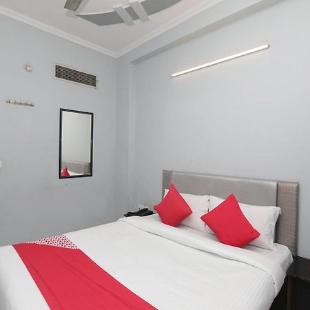 โอโย 40851 โฮเต็ล อติถิ Hotel กาเซียบัด ภายนอก รูปภาพ