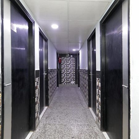 โอโย 40851 โฮเต็ล อติถิ Hotel กาเซียบัด ภายนอก รูปภาพ