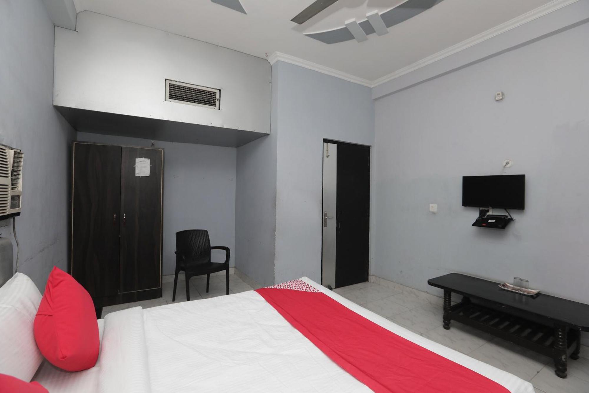 โอโย 40851 โฮเต็ล อติถิ Hotel กาเซียบัด ภายนอก รูปภาพ