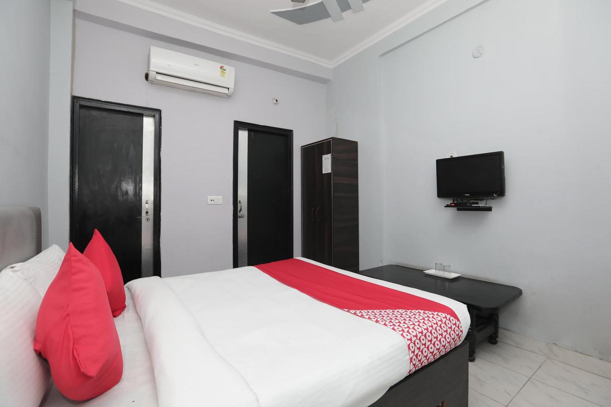 โอโย 40851 โฮเต็ล อติถิ Hotel กาเซียบัด ภายนอก รูปภาพ